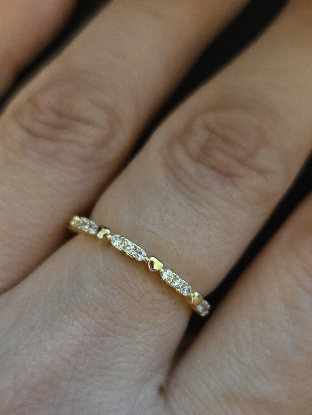 Delicate Gold Tone Heart And CZ Accent Stackable Band - Women Jewelry NIB Size 7